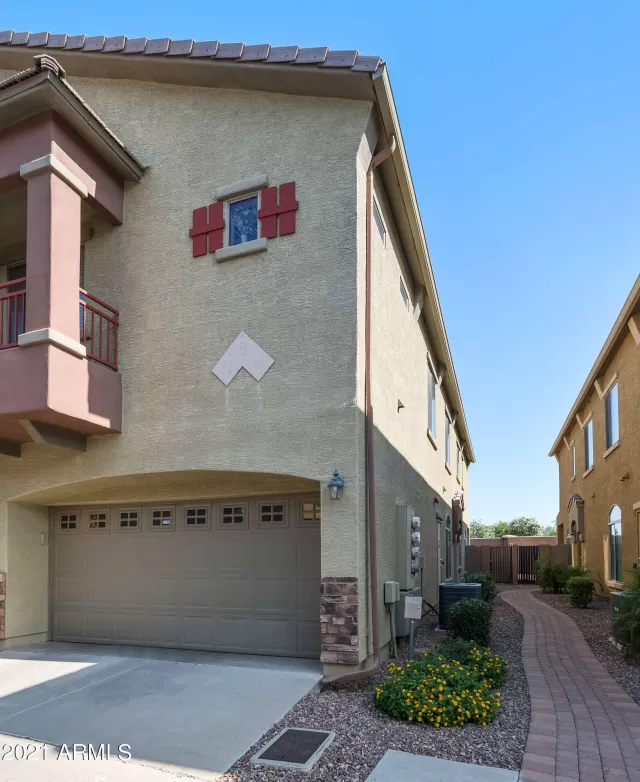 MLS: 6253141 Condo For Sale