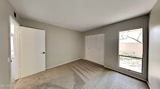 Photo #6: 6253910 Listing