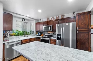 Photo #6: 6254002 Listing 