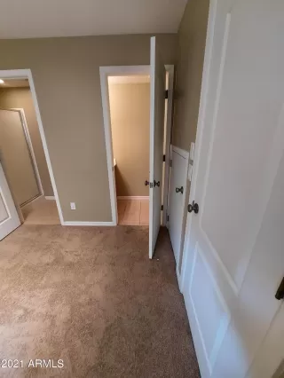 Photo #3: 6254259 Listing