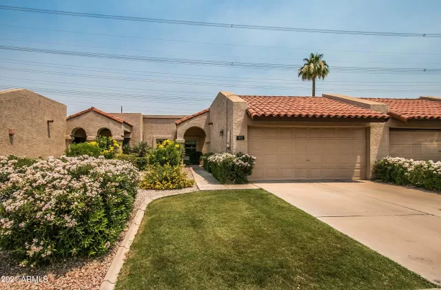 MLS: 6254610 Condo For Sale