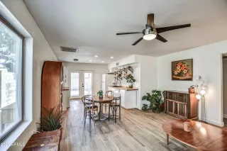 Photo #4: 6254674 Listing