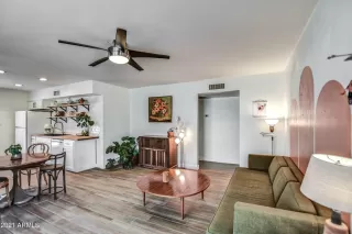 Photo #5: 6254674 Listing