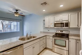 Photo #4: 6254752 Listing