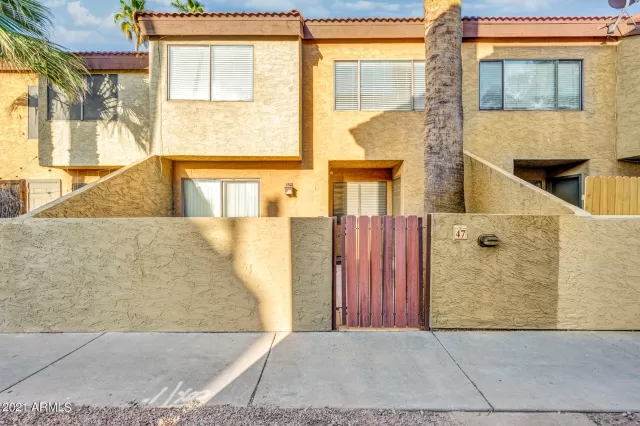 MLS: 6255036 Condo For Sale