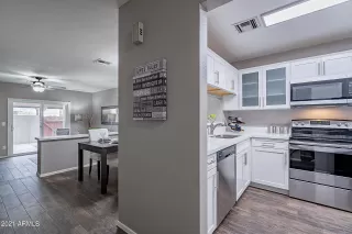 Photo #4: 6255080 Listing