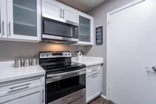 Photo #5: 6255080 Listing