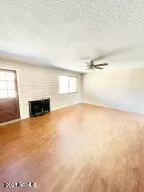 Photo #4: 6255396 Listing