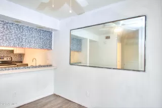 Photo #5: 6255605 Listing