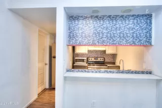 Photo #6: 6255605 Listing