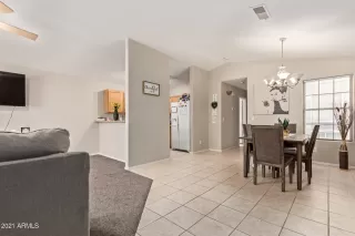 Photo #3: 6255935 Listing