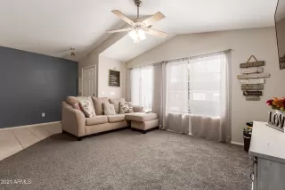 Photo #6: 6255935 Listing