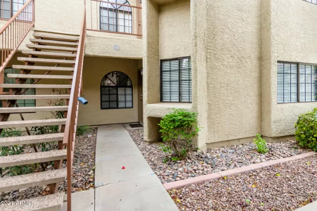 MLS: 6255953 Condo For Sale