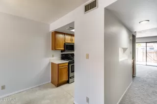 Photo #4: 6256068 Listing