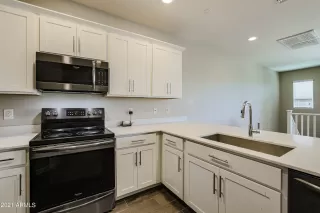 Photo #2: 6256113 Listing