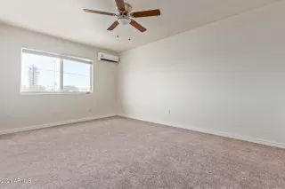 Photo #4: 6256145 Listing