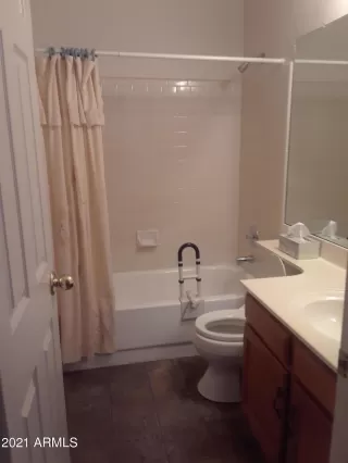 Photo #2: 6256186 Listing