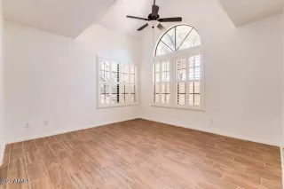 Photo #5: 6256460 Listing 