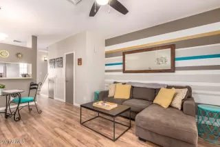 Photo #2: 6256558 Listing