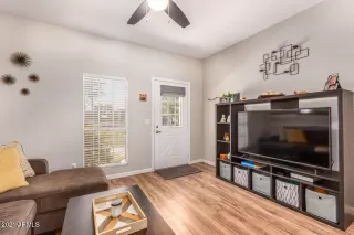 Photo #4: 6256558 Listing