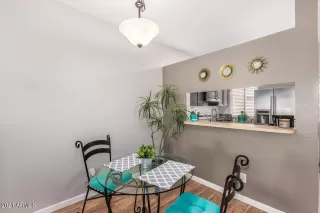 Photo #5: 6256558 Listing