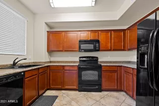 Photo #5: 6256595 Listing