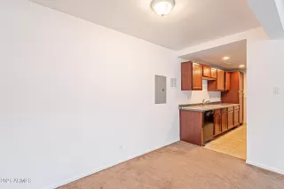 Photo #6: 6256828 Listing