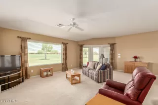 Photo #5: 6257057 Listing