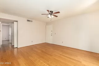 Photo #4: 6257150 Listing