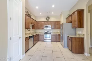 Photo #6: 6257199 Listing