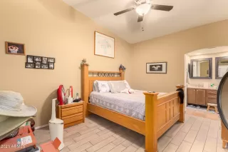 Photo #4: 6257487 Listing