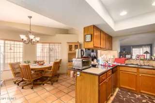 Photo #6: 6257487 Listing