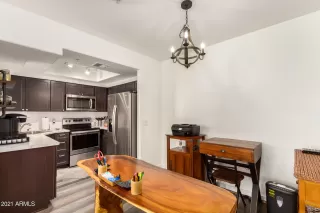 Photo #5: 6257897 Listing