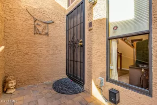 Photo #4: 6258150 Listing