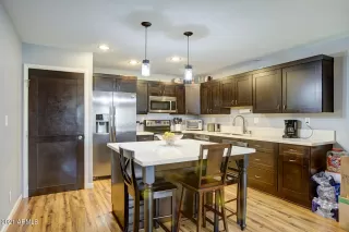 Photo #4: 6258216 Listing