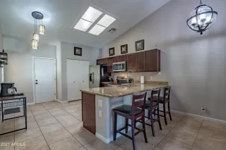 Photo #6: 6258376 Listing