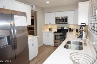 Photo #6: 6258407 Listing