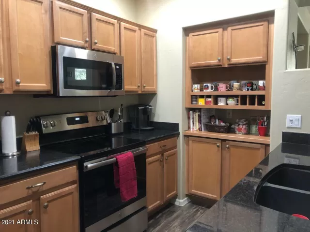 MLS: 6258572 Condo For Sale