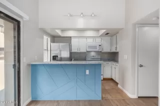 Photo #3: 6258750 Listing