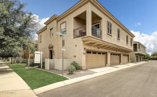 MLS: 6258971 Condo For Sale