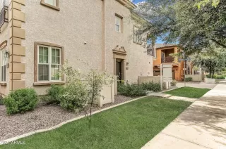 Photo #1: 6258971 Listing