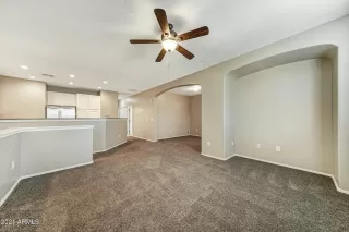 Photo #6: 6258971 Listing