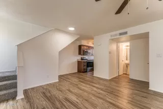 Photo #4: 6259018 Listing