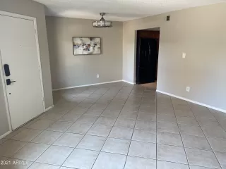 Photo #6: 6259209 Listing