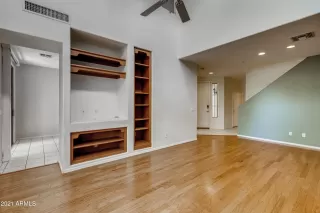 Photo #6: 6259269 Listing