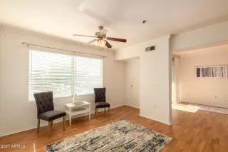 Photo #5: 6259355 Listing