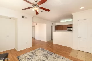 Photo #6: 6259355 Listing