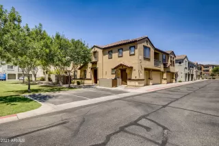 Photo #2: 6259396 Listing