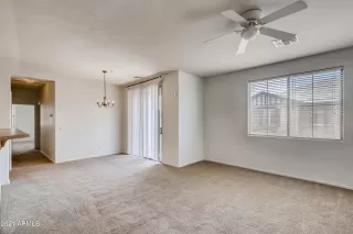 Photo #4: 6259396 Listing