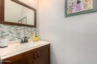 Photo #6: 6259475 Listing